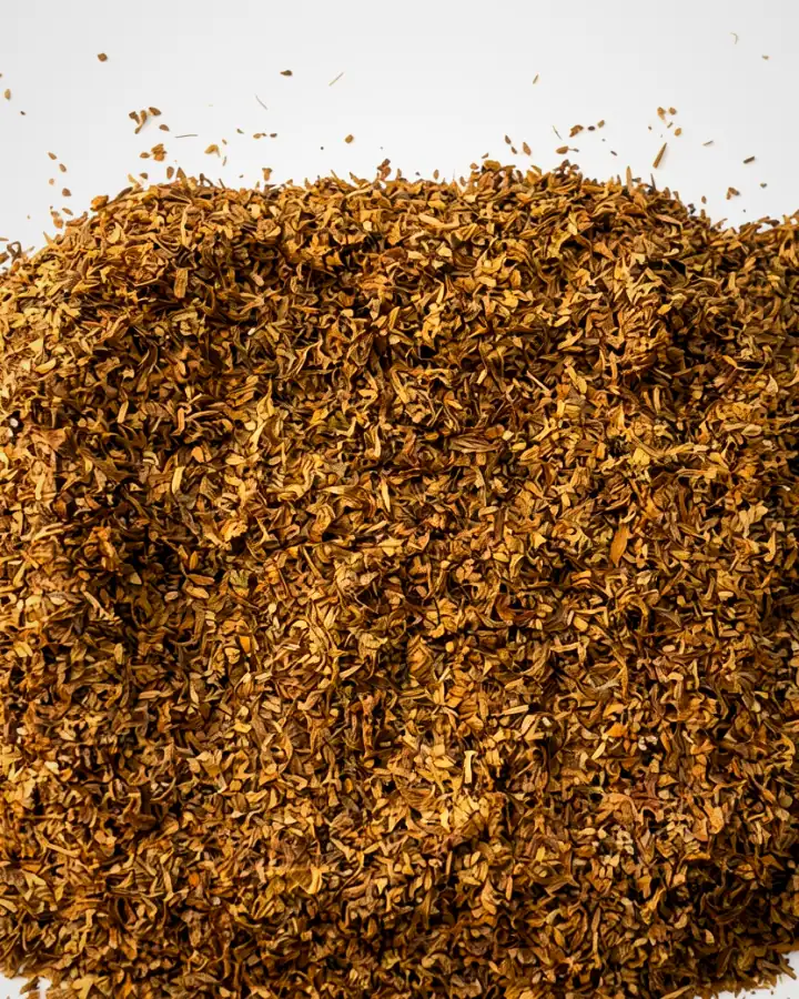 Fine-cut tobacco in a heap
